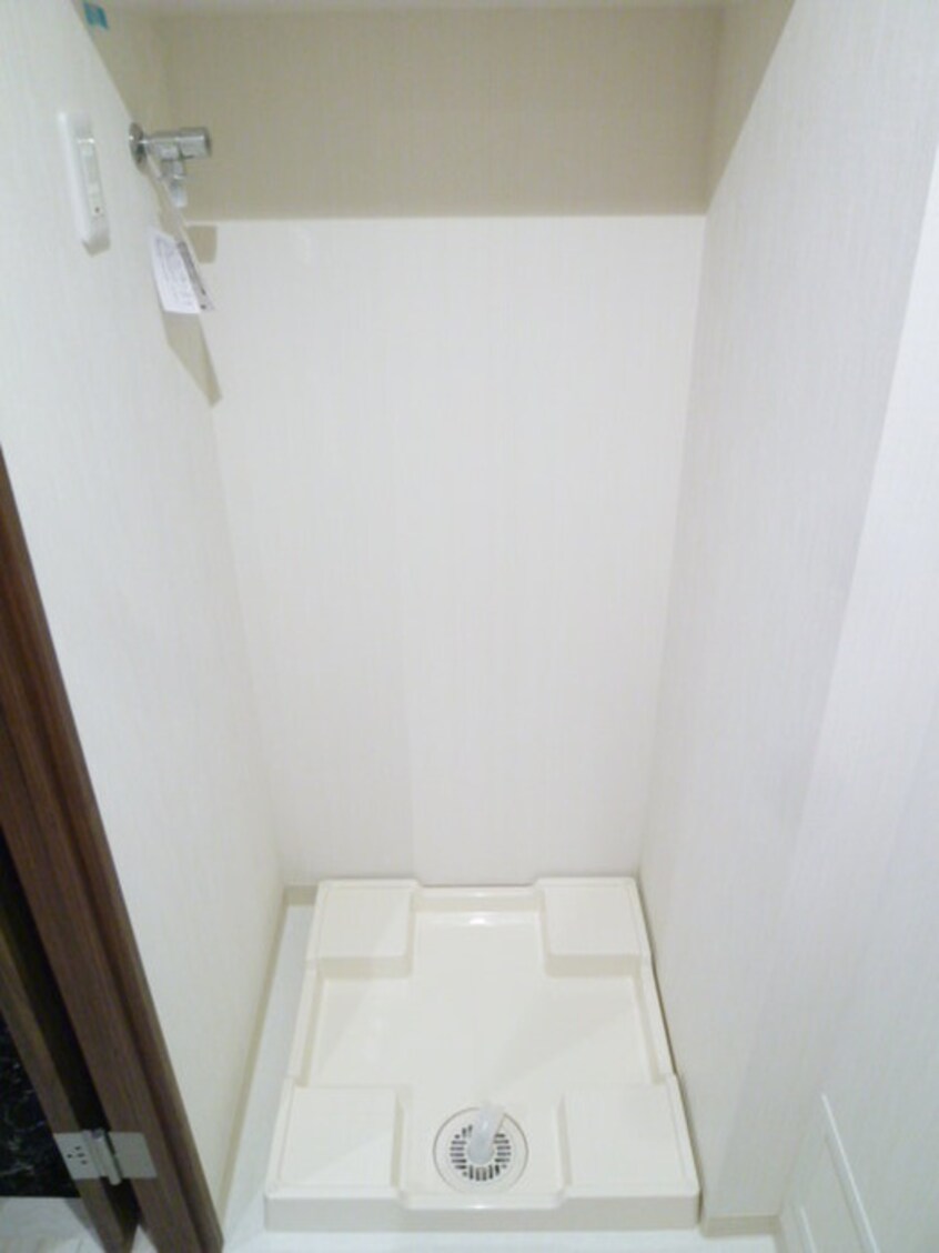 洗濯機置場 クワトロ　ロマーノ