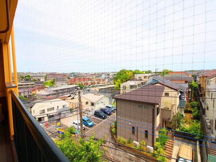 室内からの展望 藤が丘団地６号棟