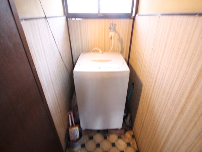 洗濯機置場 西村荘