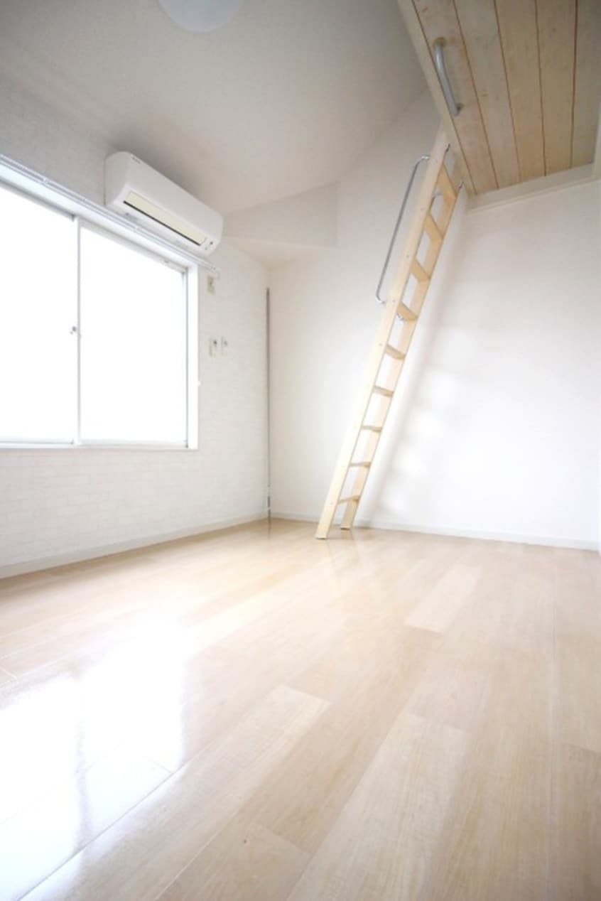 居室 ラ・タジュ－ル