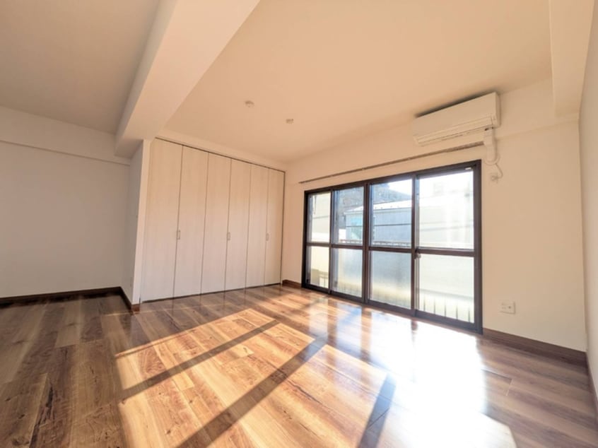 居室 ルミエ－ル・ニキ