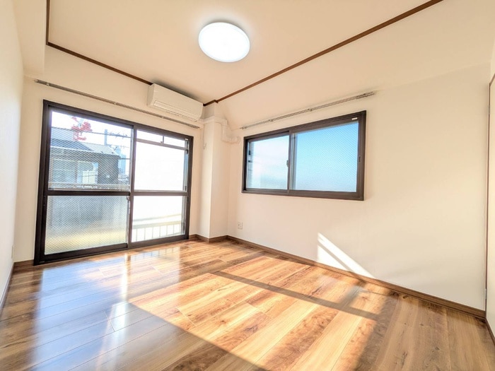 居室 ルミエ－ル・ニキ