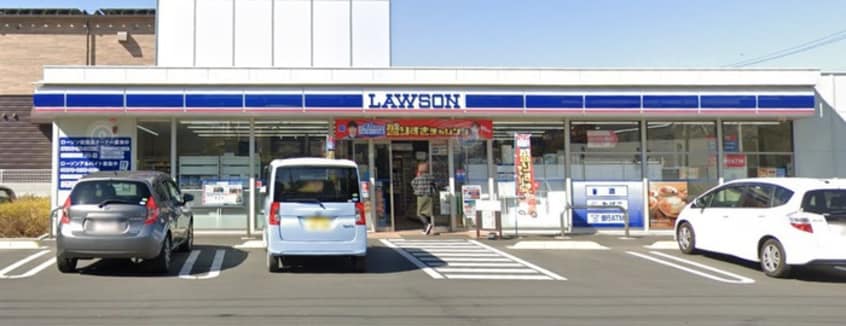 ファミリーマート鎌倉手広店(コンビニ)まで600m オリーブ湘南