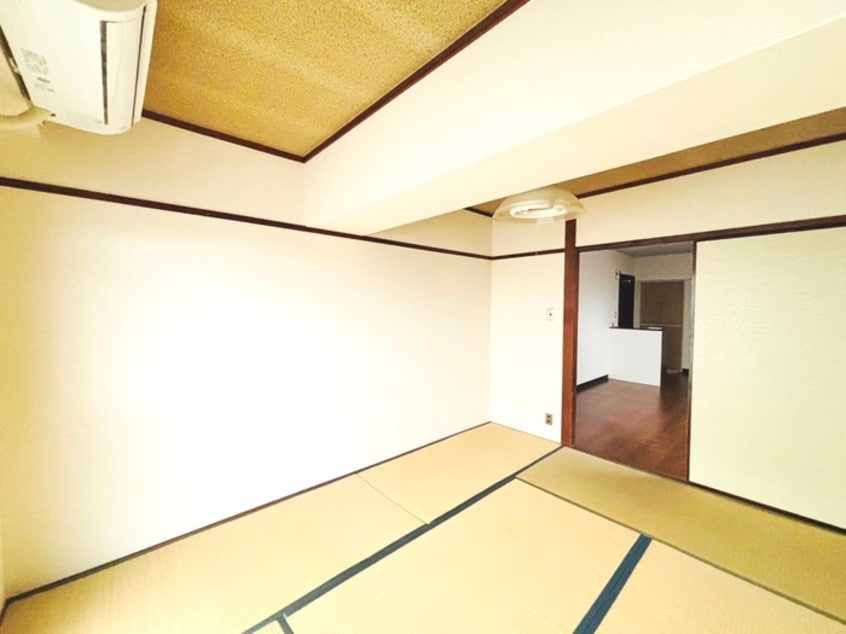 居室 日の本ビル