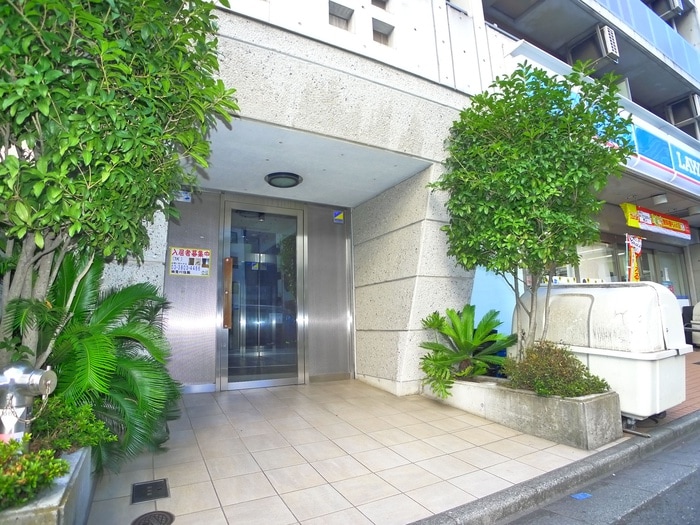 エントランス部分 アルファ浅草