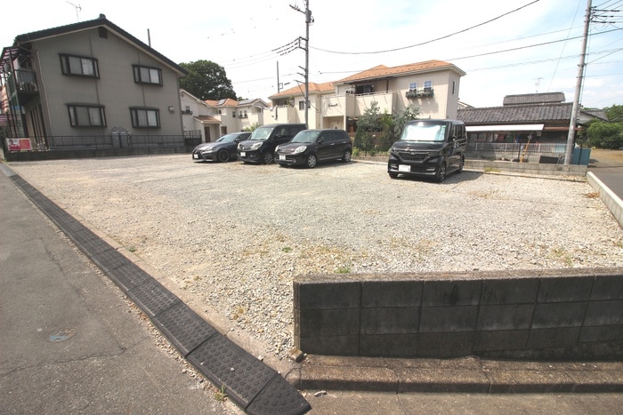 駐車場 りずむはうすα