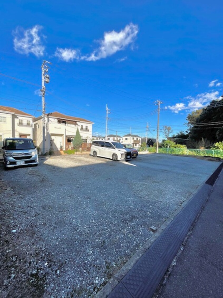 駐車場 りずむはうすα