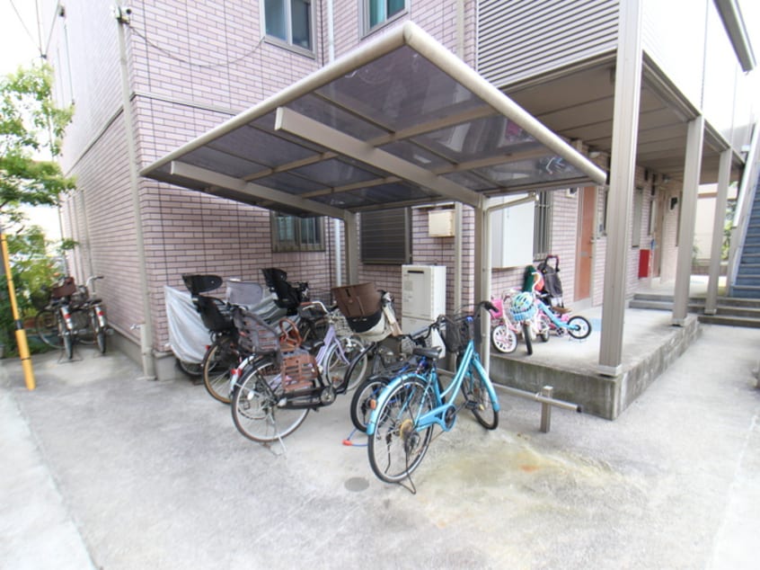 駐輪場 ヘリオス　ペンテ