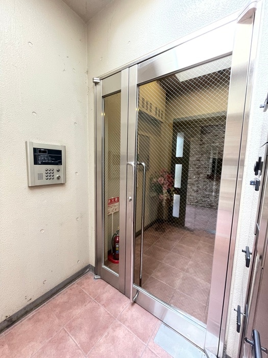 エントランス部分 イルヴィア－レ王子