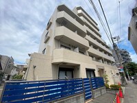ディ・パンテレリア