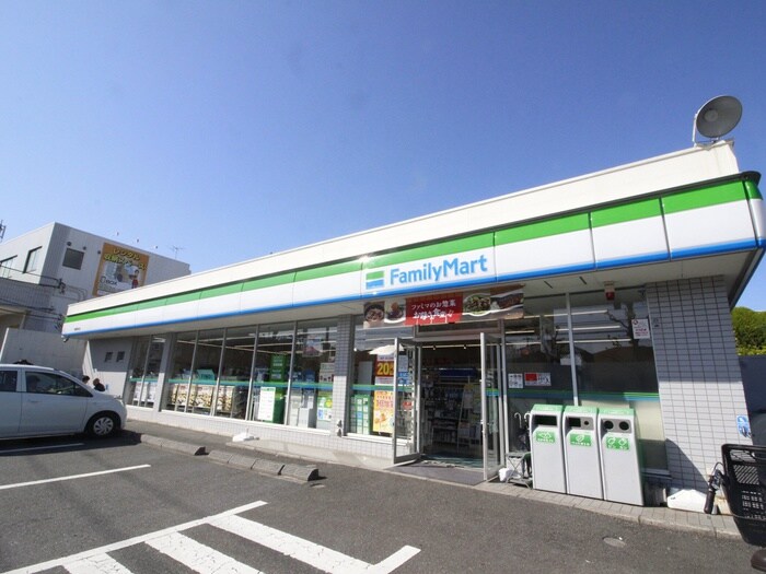 ファミリーマート若草台店(コンビニ)まで160m ソシエ－ル桂台