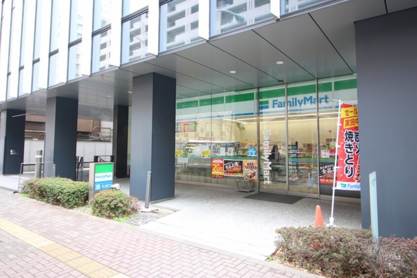 ファミリーマート 音羽一丁目店(コンビニ)まで595m メゾン目白台