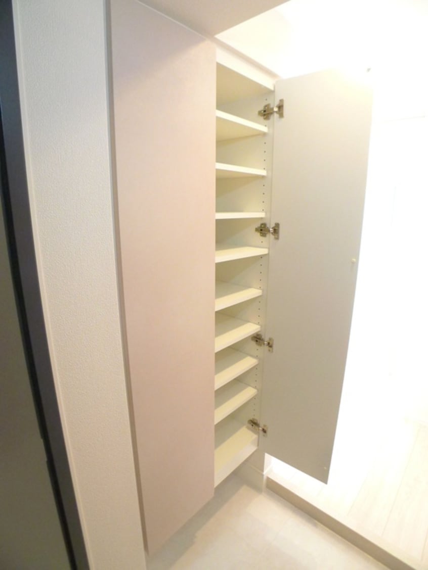 靴箱 S-RESIDENCE原木中山azure