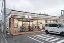 セブン-イレブン 小金井貫井南町５丁目店(コンビニ)まで400m パークアベニューメザニーヌ