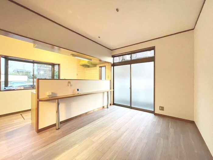 居室 千葉都町５戸建