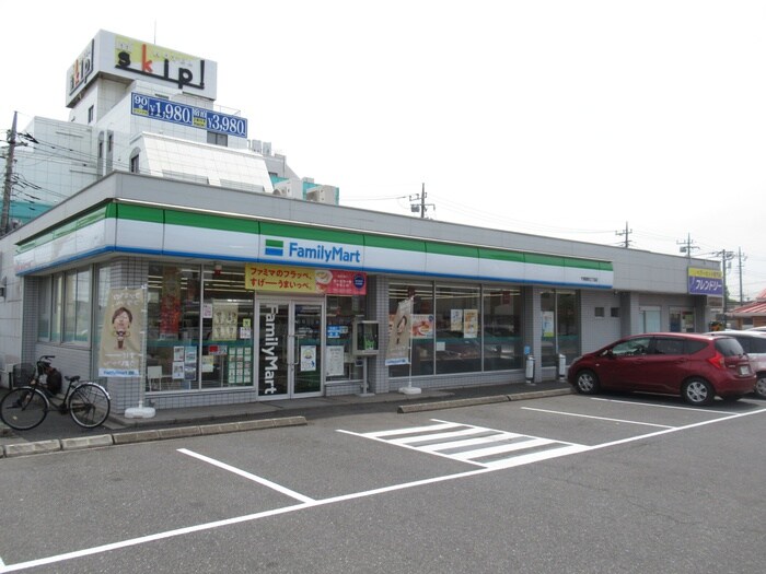 ファミリーマート(コンビニ)まで1500m 千葉都町５戸建