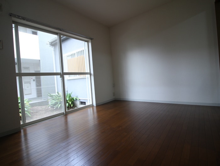 居室 フラット湘南