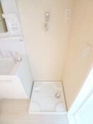 洗濯機置場 ヴェルデ塩焼