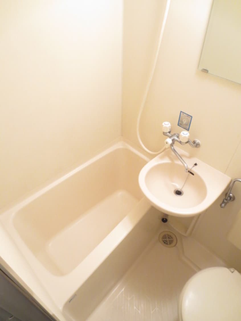 バス／シャワールーム等 キャッスル旭ヶ丘Ｂ棟