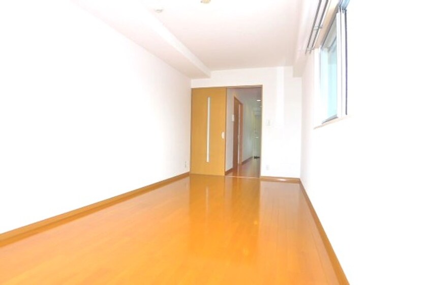 居室 モノリスビル