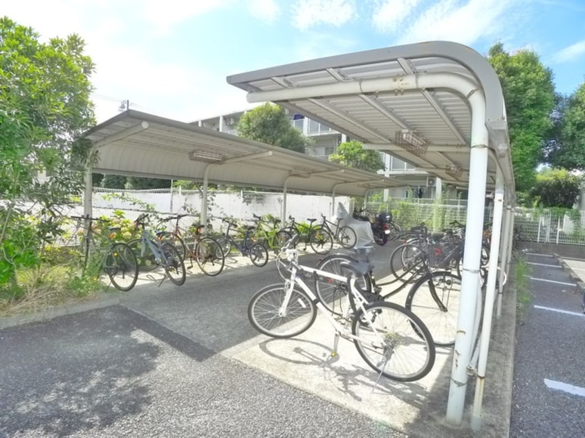 駐輪場 エトワール久保田