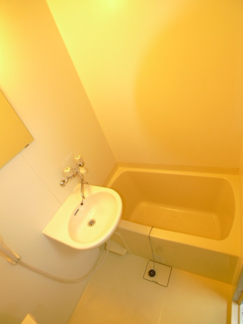 バス／シャワールーム等 F-GRANDE