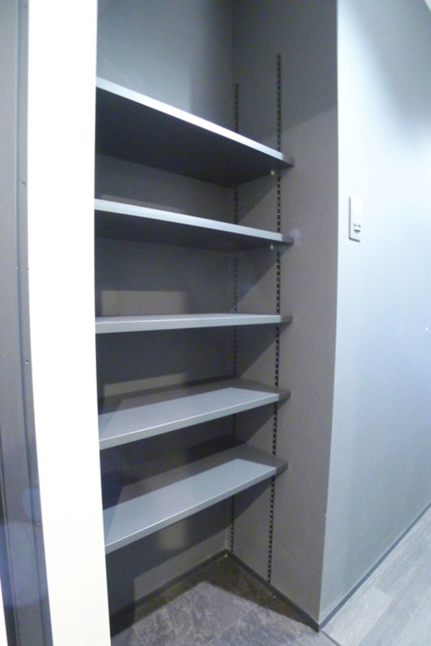 靴箱 the trias kashiwa