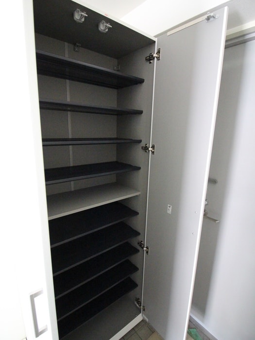 靴箱 ソレイユ国立