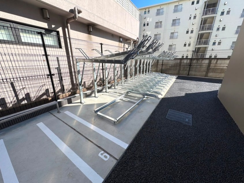 駐輪場 パークアクシス新宿西落合
