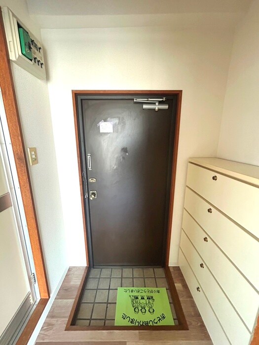 玄関 ﾋﾟｭｱﾊｳｽ大和田