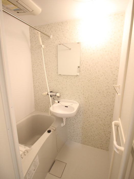 バス／シャワールーム等 サイドガレージ矢部