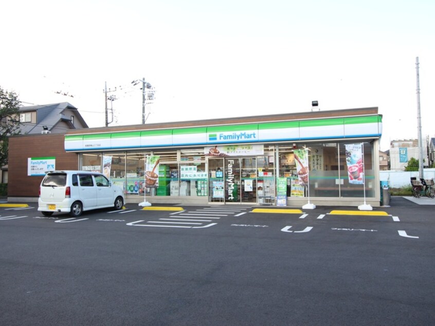 ファミリーマート 相模原横山三丁目店(コンビニ)まで63m クロノス上溝