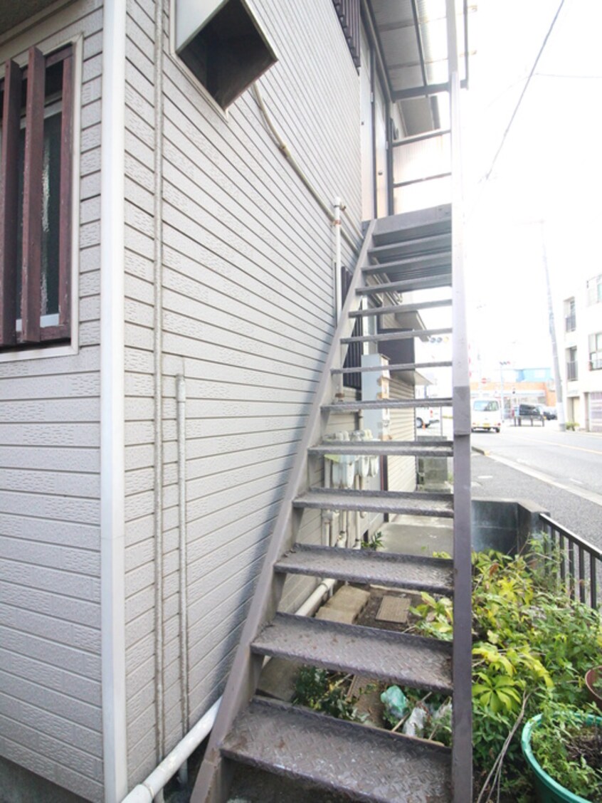 エントランス部分 睦荘