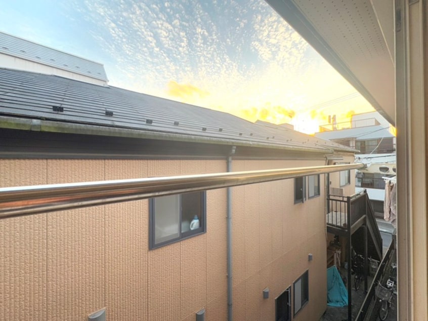 室内からの展望 プレステ－ジ上落合