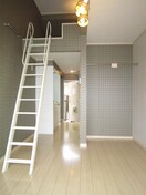 内観写真 カ－サマロン