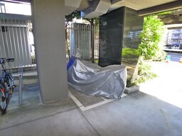バイク置き場