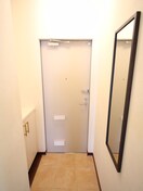 玄関 グラヴュ－ル・ド・プリエ