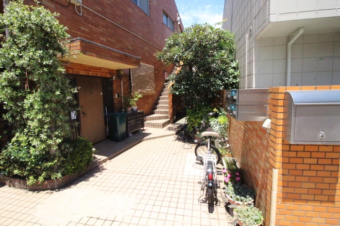 エントランス部分 シャト－松阪