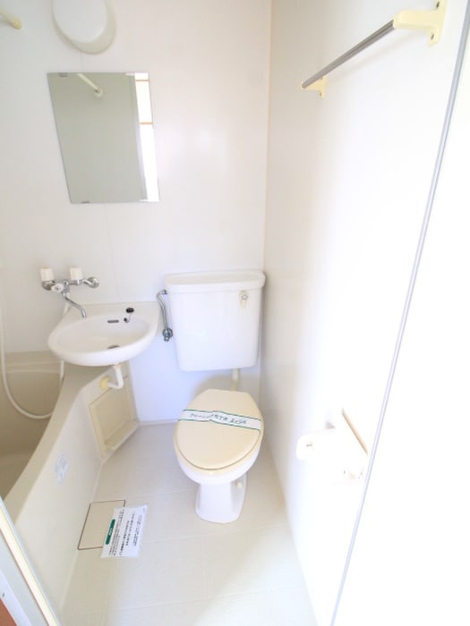 トイレ シャト－松阪