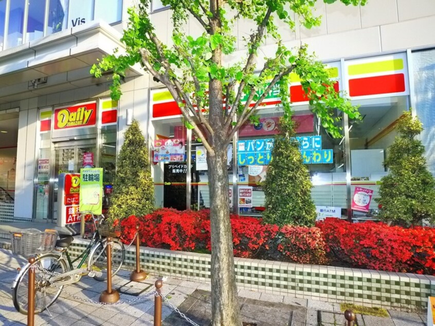デイリーヤマザキ(コンビニ)まで270m ｸﾚｽﾄﾊｳｽ