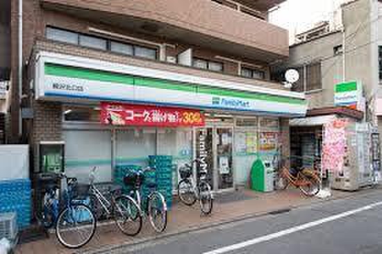 ファミリーマート 柳沢北口店(コンビニ)まで260m ホワイトハイム桂