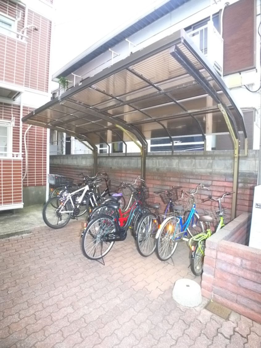 駐輪場 グランディ南行徳