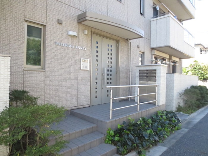 エントランス部分 ＰＡＬＥＲＭＯ　ＡＮＮＥＸ