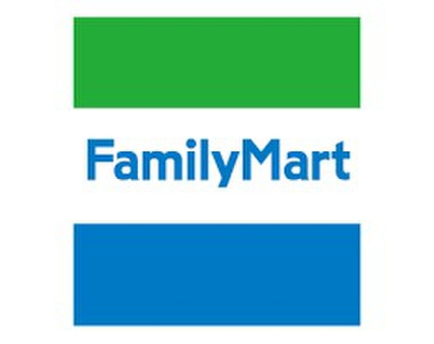 ファミリーマト市沢町店(コンビニ)まで570m サンハイム新桜ケ丘