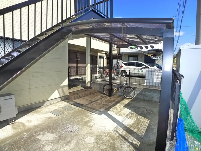 駐輪場 コスモアイリス