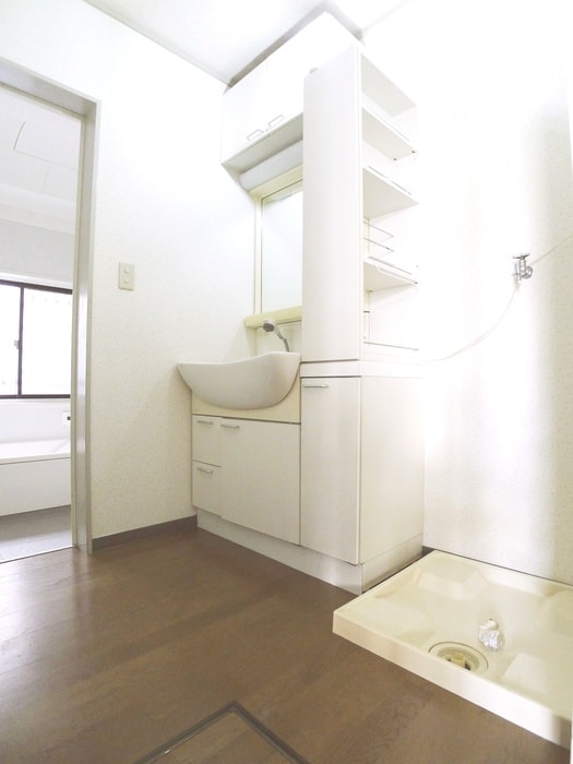 洗濯機置場 コスモアイリス