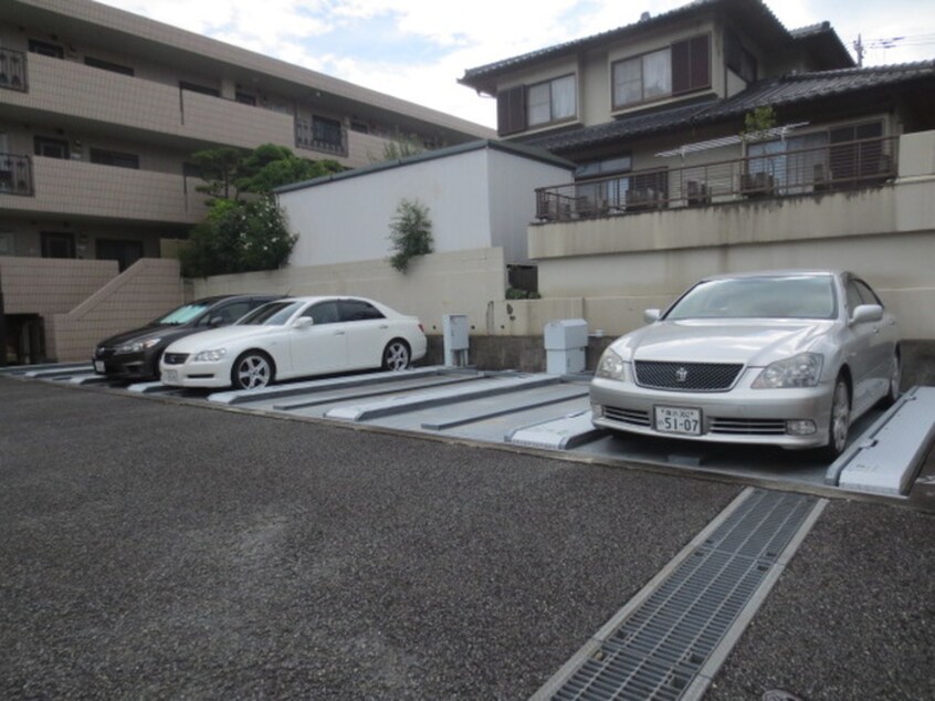 駐車場 メゾンベール