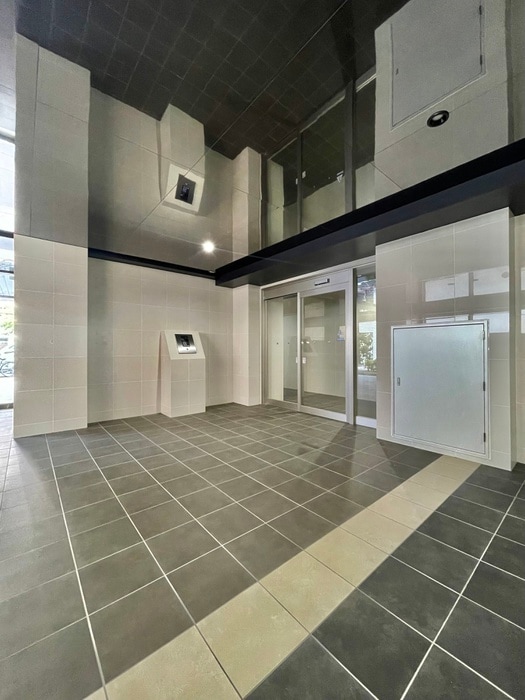 エントランス部分 アルファコート曳舟