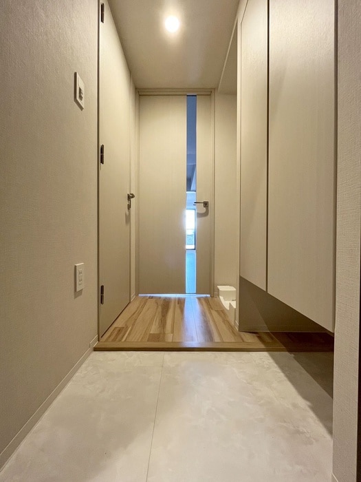 玄関 ﾜﾝﾙｰﾌﾚｼﾞﾃﾞﾝｽ上野御徒町