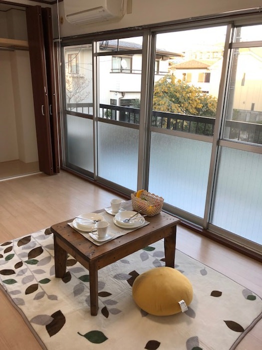 居室 めぐみビル